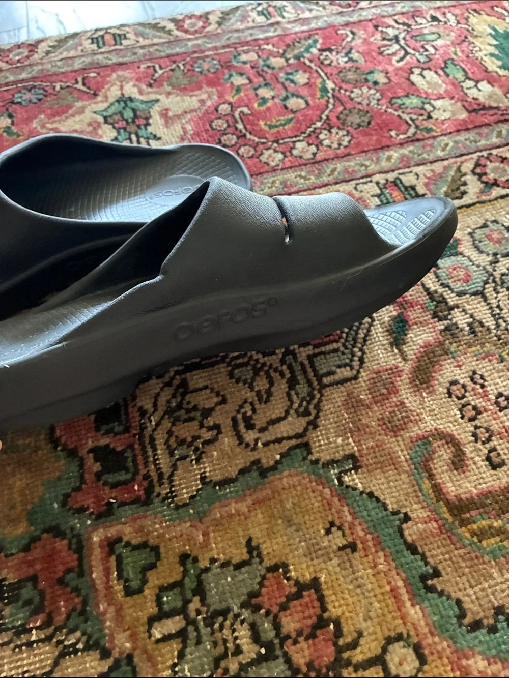 OOFOS Men's Charcoal Gray Recovery Slide Sandals